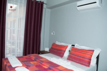 Makazi Lodge Dar es Salaam Ngoại thất bức ảnh